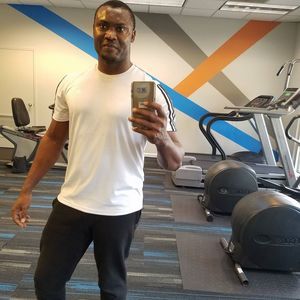 Meet your Posher, Emmanuel